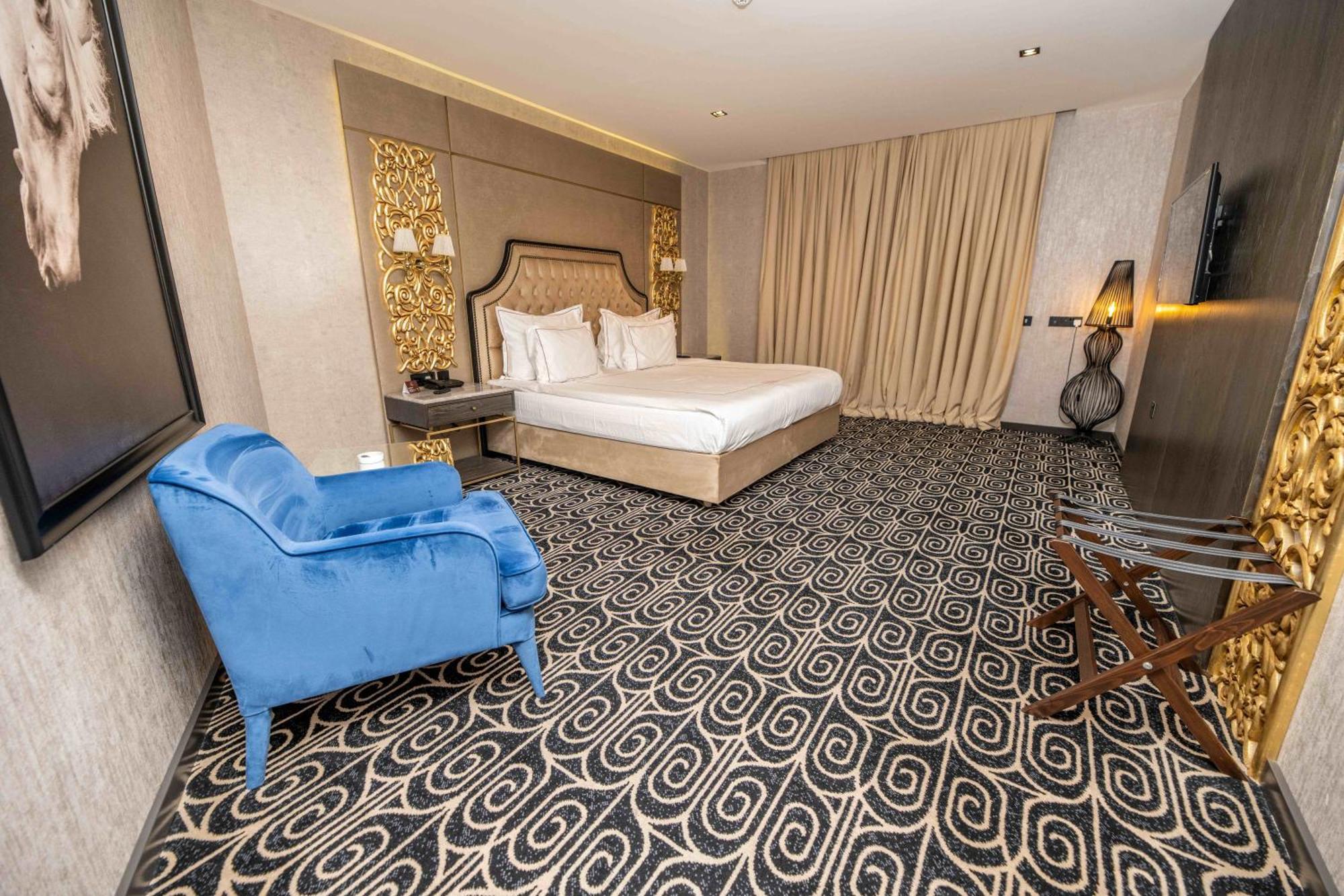 Grand Opera Hotel & Casino & Spa Kyrenia  Eksteriør billede